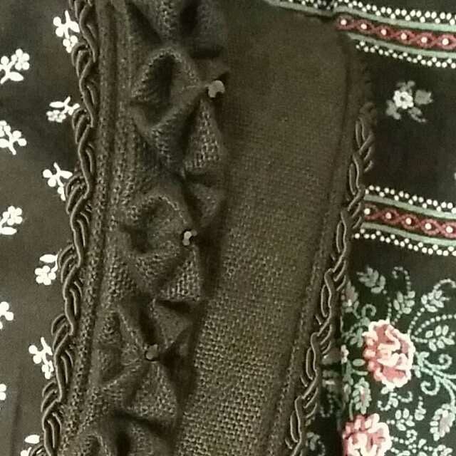 VHS Dirndl-Nähkurs München - Dirndlnähkurs März 2026