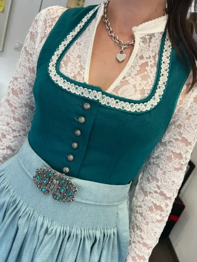 Petrolgrünes Dirndl mit Borte: Dirndl-Nähkurs von Gabriele Herrmann - Dirndlnähkurs unter Profi-Anleitung mit eigenem Maßschnitt