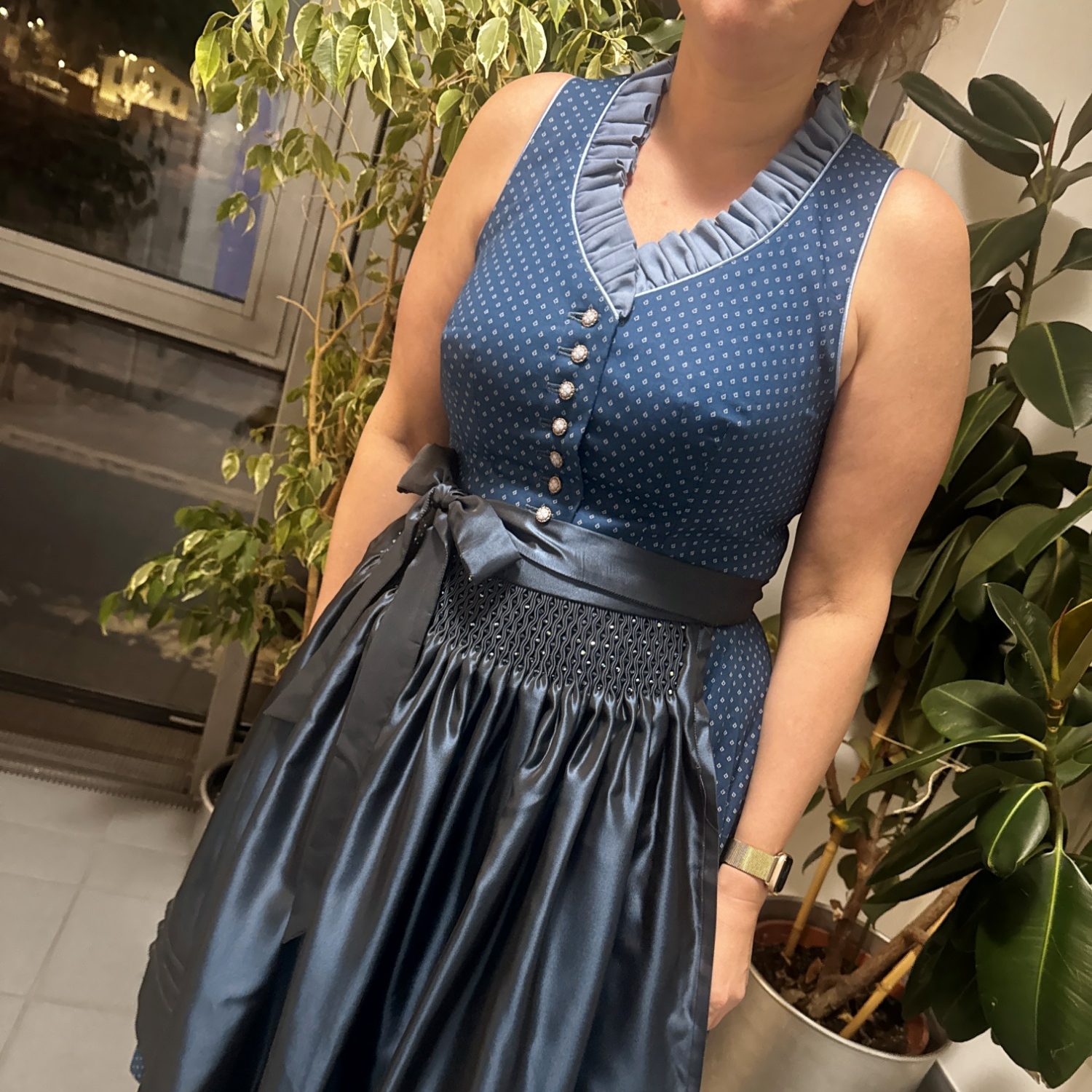 VHS Dirndl-Nähkurs München - Dirndlnähkurs April 2026