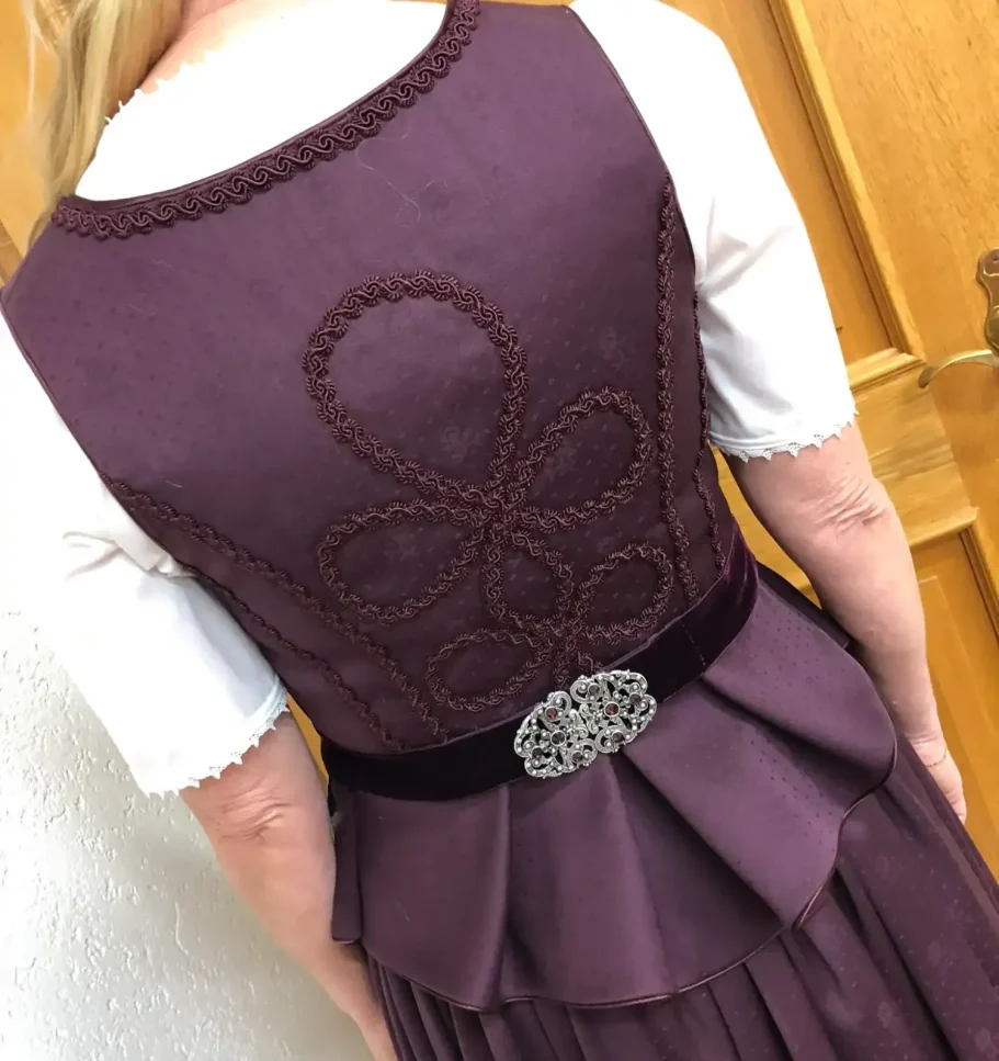 Dirndl-Nähkurs Bernau und Rosenheim - Dirndlnähkurse beim Profi - Dirndl selber nähen im Chiemgau - Januar 2026